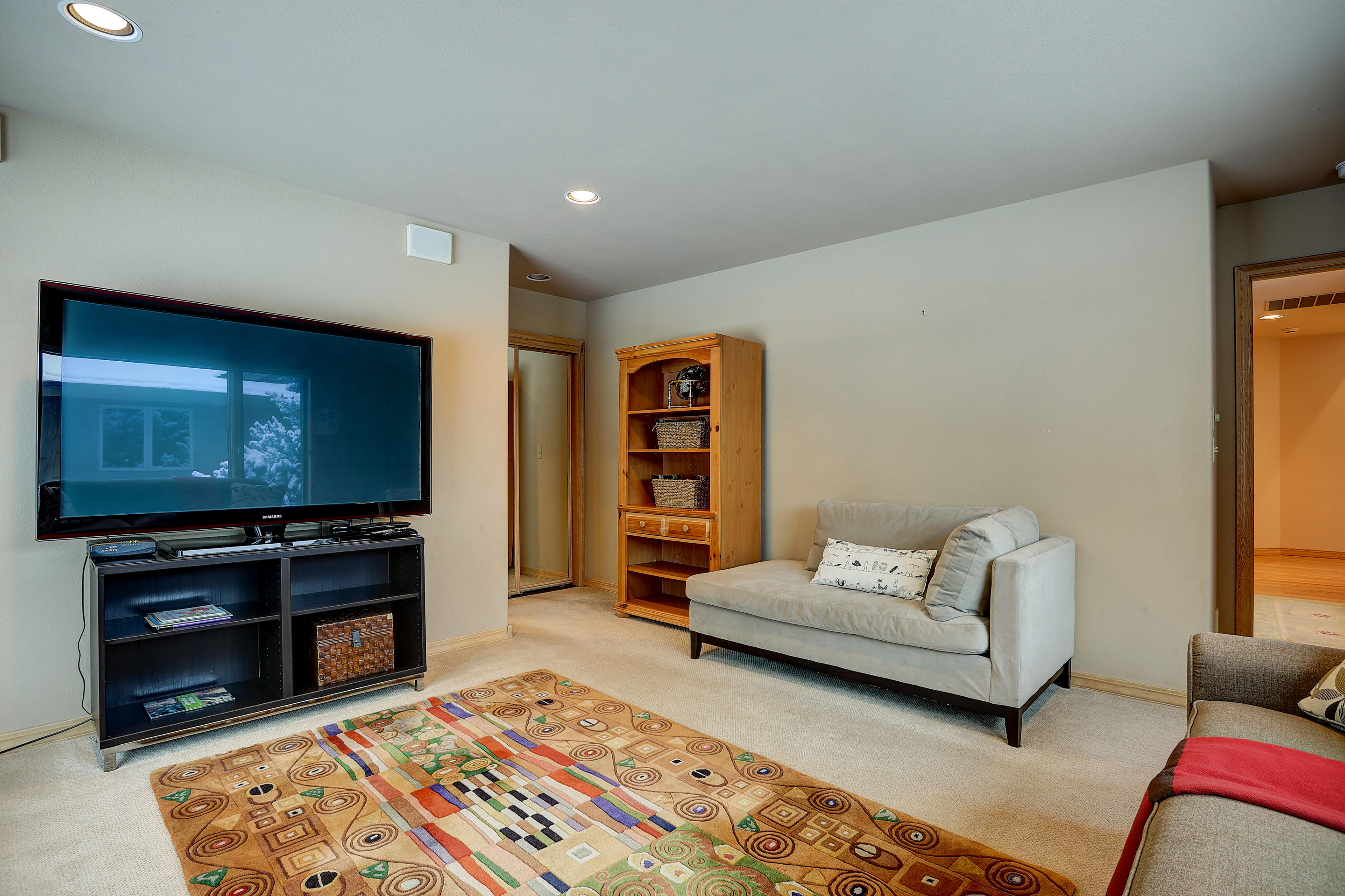 Fairway Point Villag - Residential