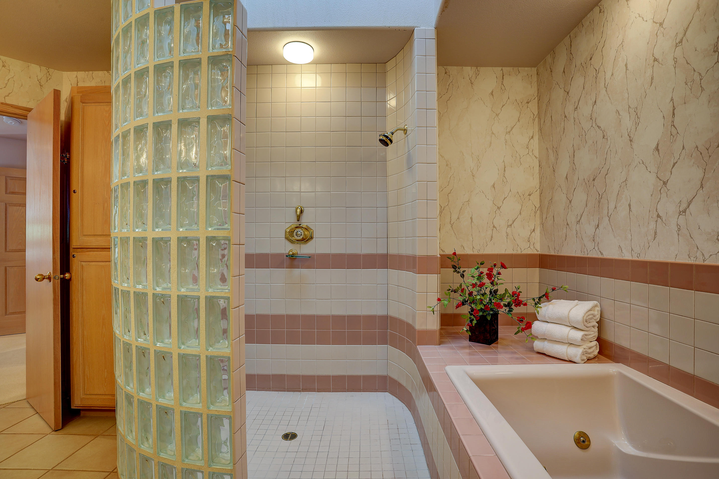 Fairway Point Villag - Residential