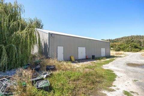 Tiny photo for 2315 Upper River Road Loop, Grants Pass, OR 97527 (MLS # 220212551)