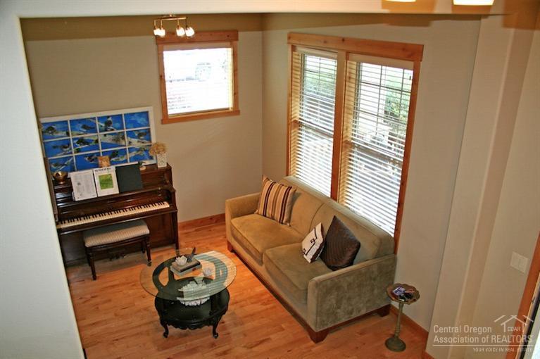 Skyliner Summit - Residential