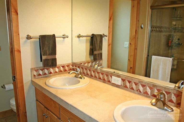 Skyliner Summit - Residential