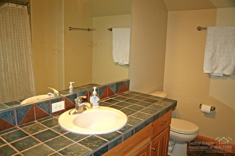 Skyliner Summit - Residential