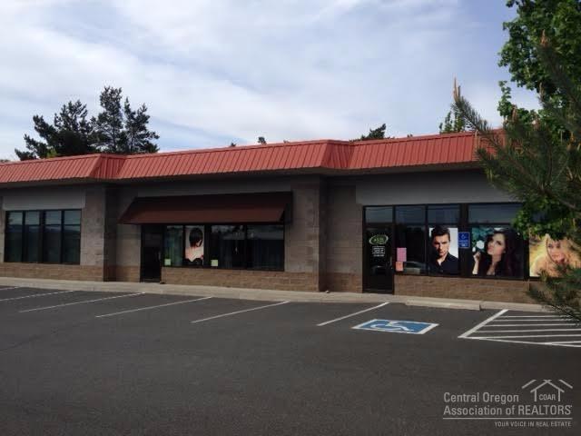 ParkwayA - Commercial Lease