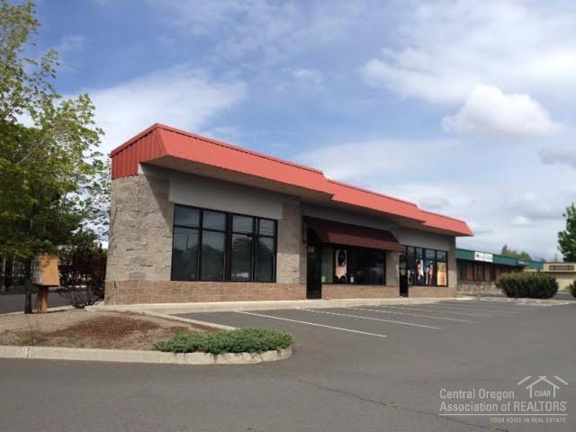 ParkwayA - Commercial Lease