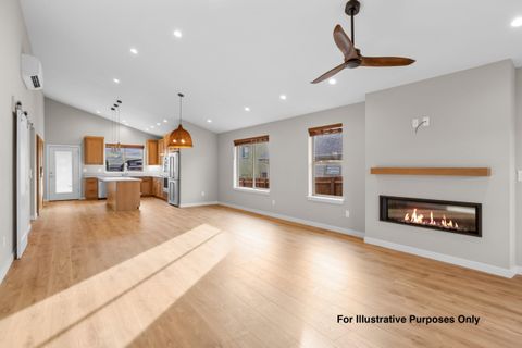 Tiny photo for 108 Madison Street, Talent, OR 97540 (MLS # 220219776)
