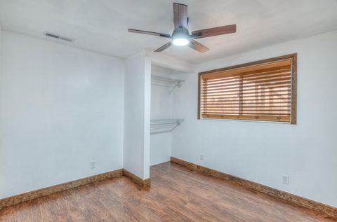 Tiny photo for 1133 NE Scenic Drive, Madras, OR 97741 (MLS # 220215421)