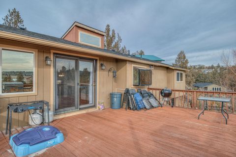 Tiny photo for 1133 NE Scenic Drive, Madras, OR 97741 (MLS # 220215421)