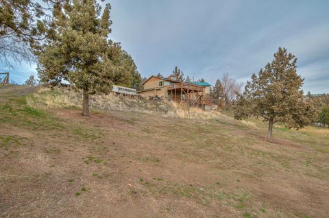 Tiny photo for 1133 NE Scenic Drive, Madras, OR 97741 (MLS # 220215421)