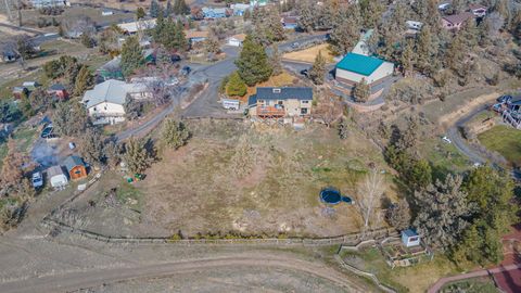 Tiny photo for 1133 NE Scenic Drive, Madras, OR 97741 (MLS # 220215421)