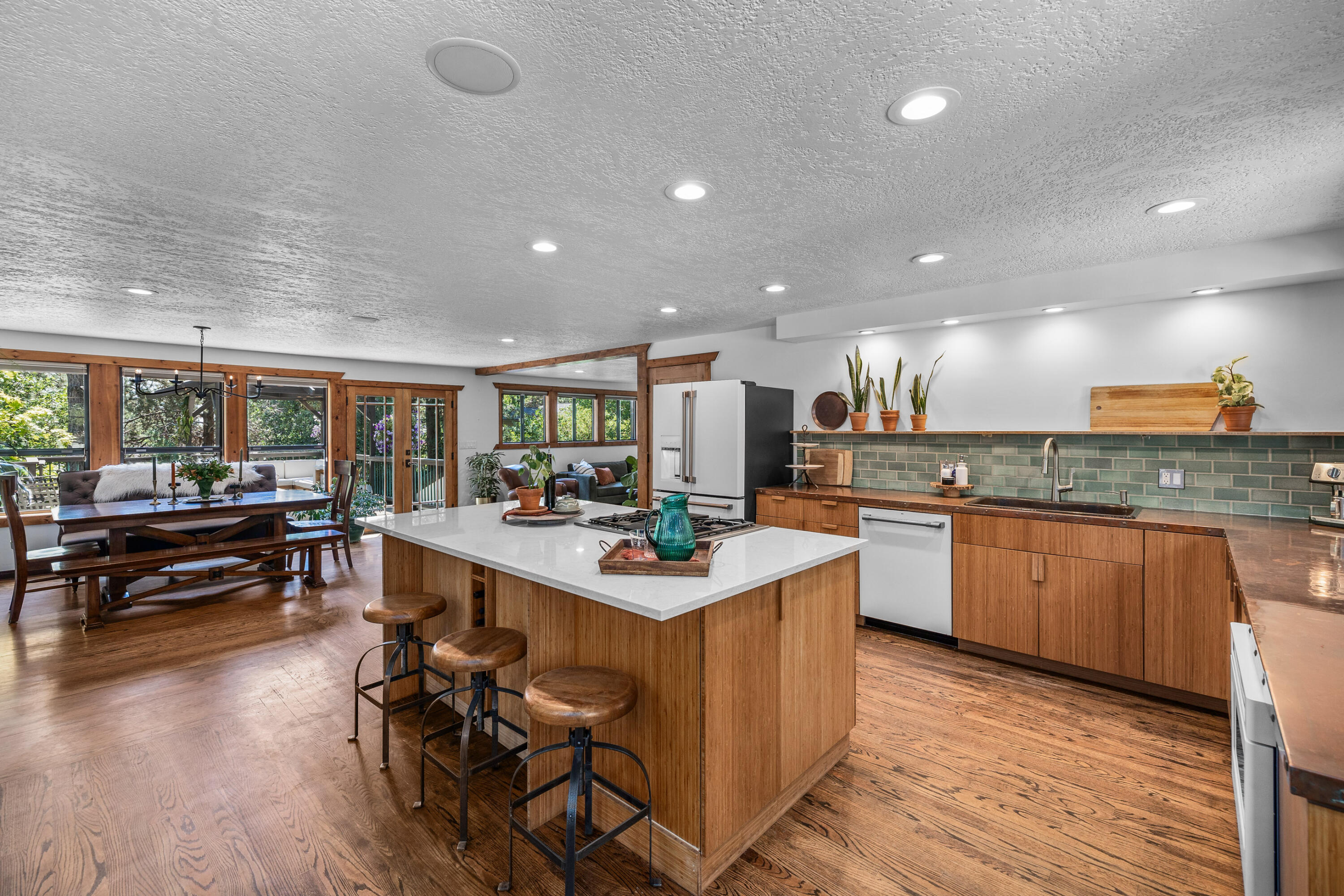 Pine West - Residential