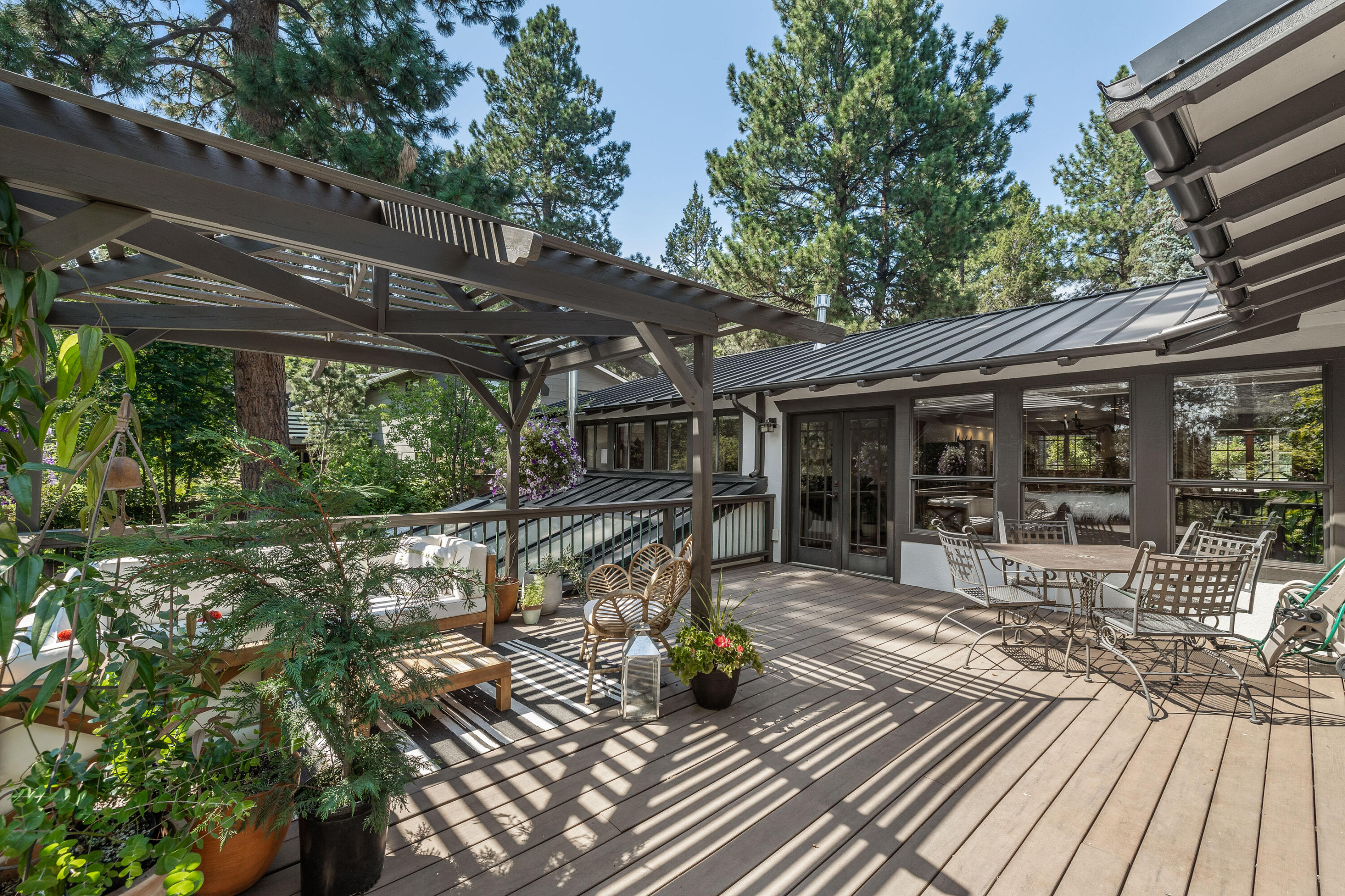 Pine West - Residential