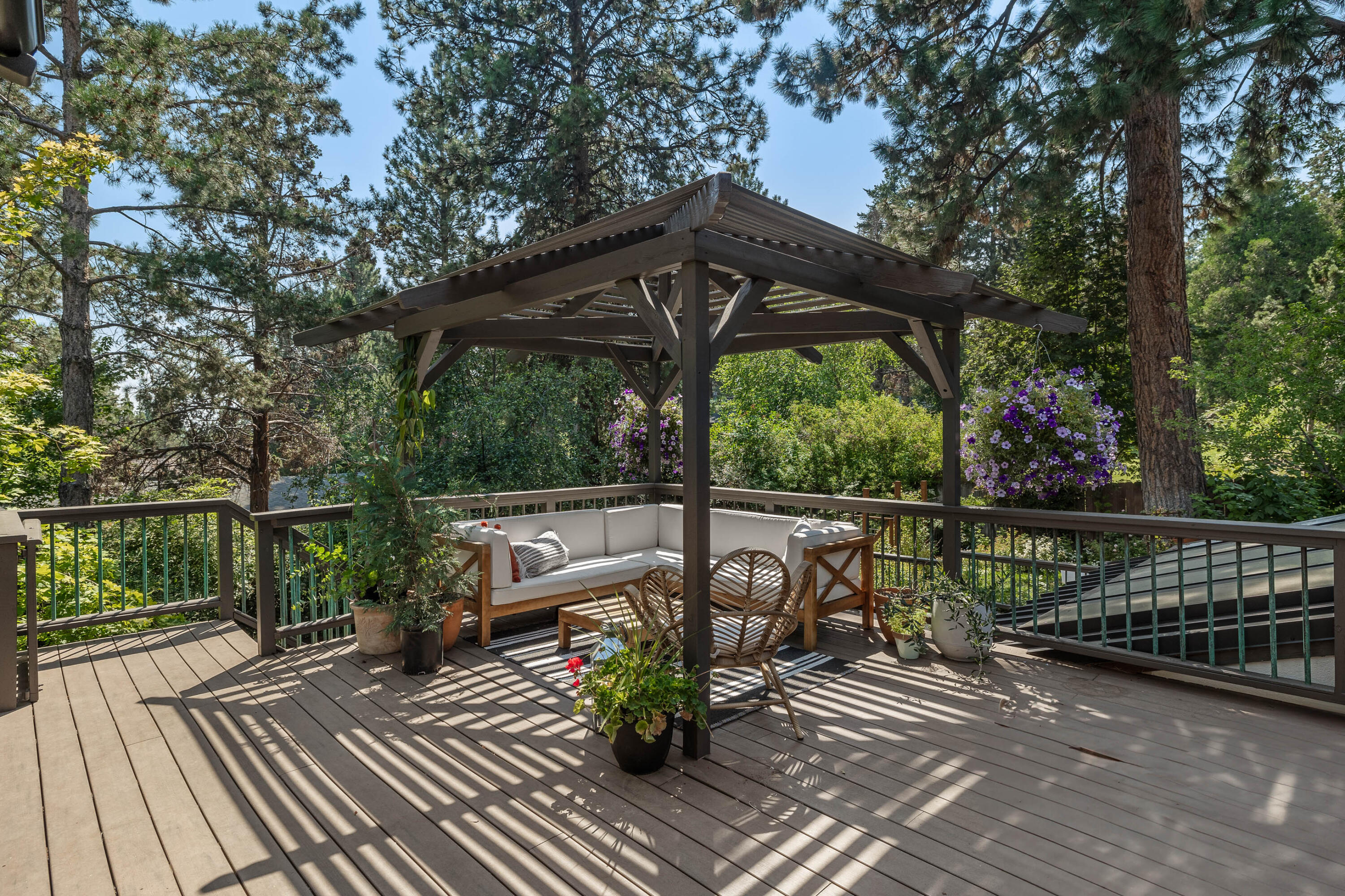 Pine West - Residential