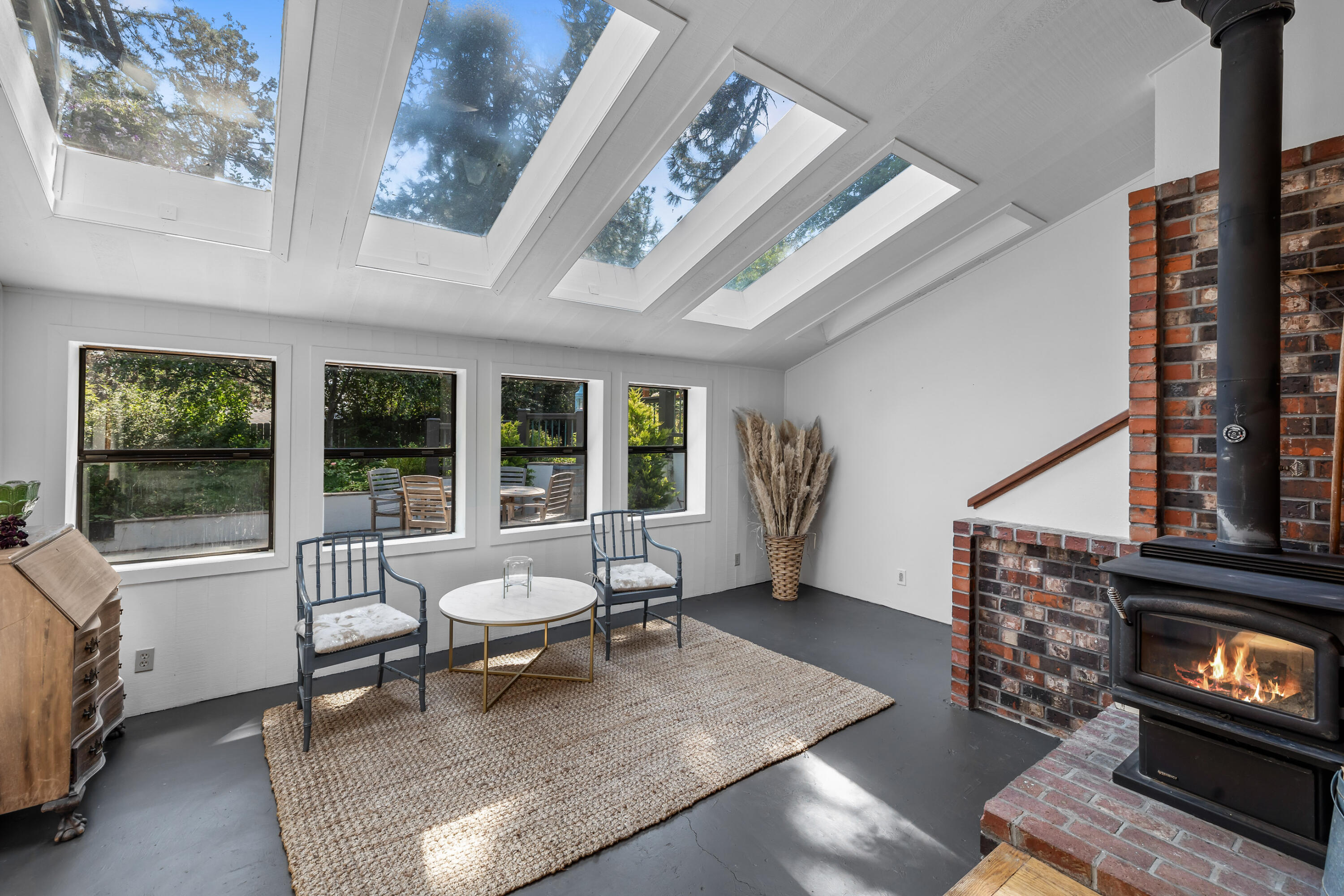 Pine West - Residential