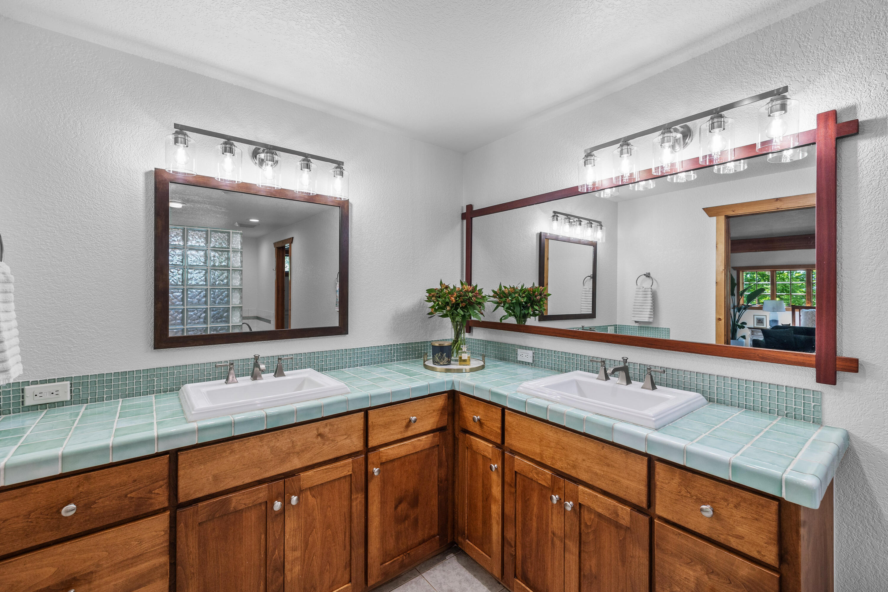 Pine West - Residential