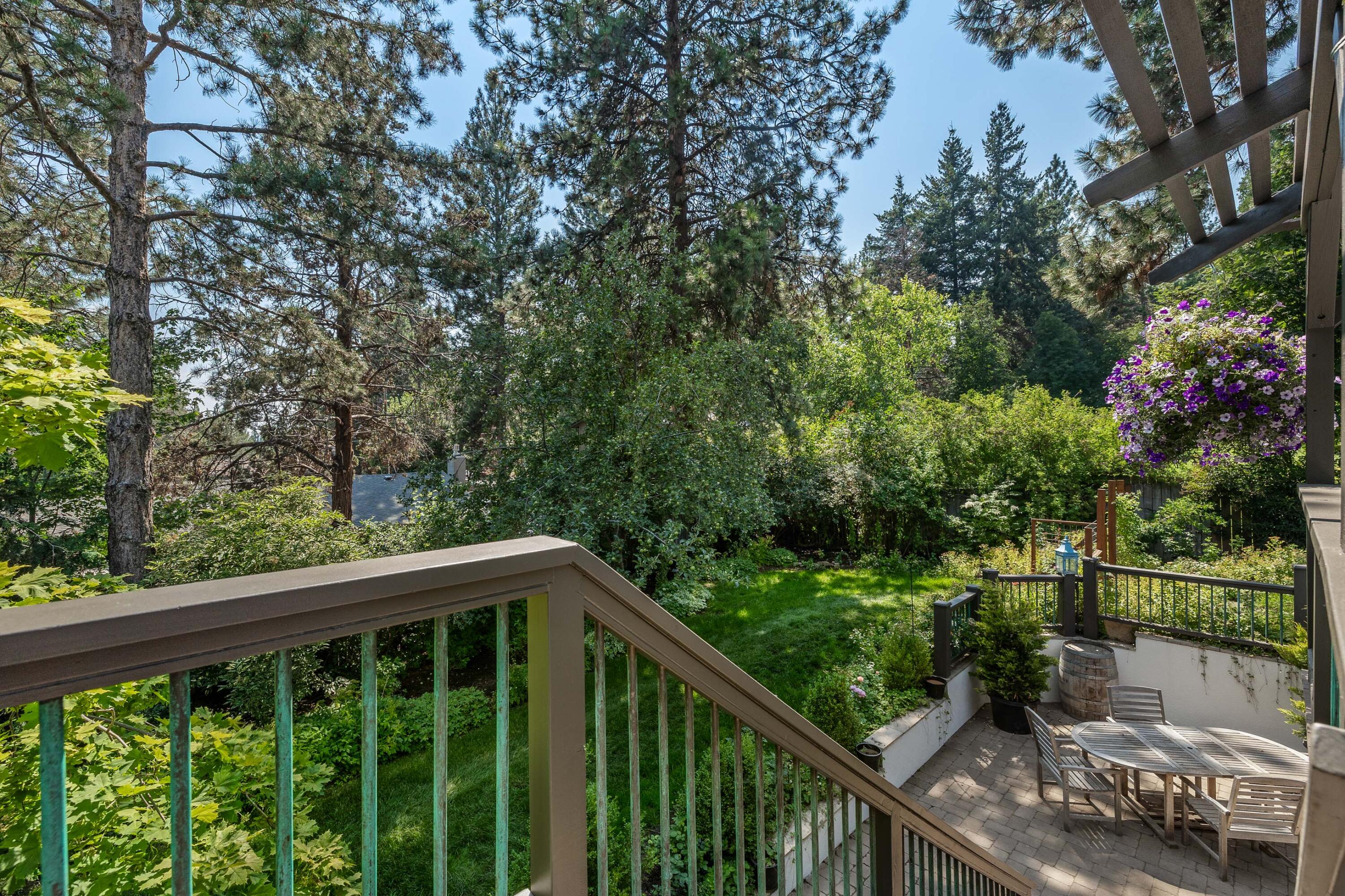 Pine West - Residential