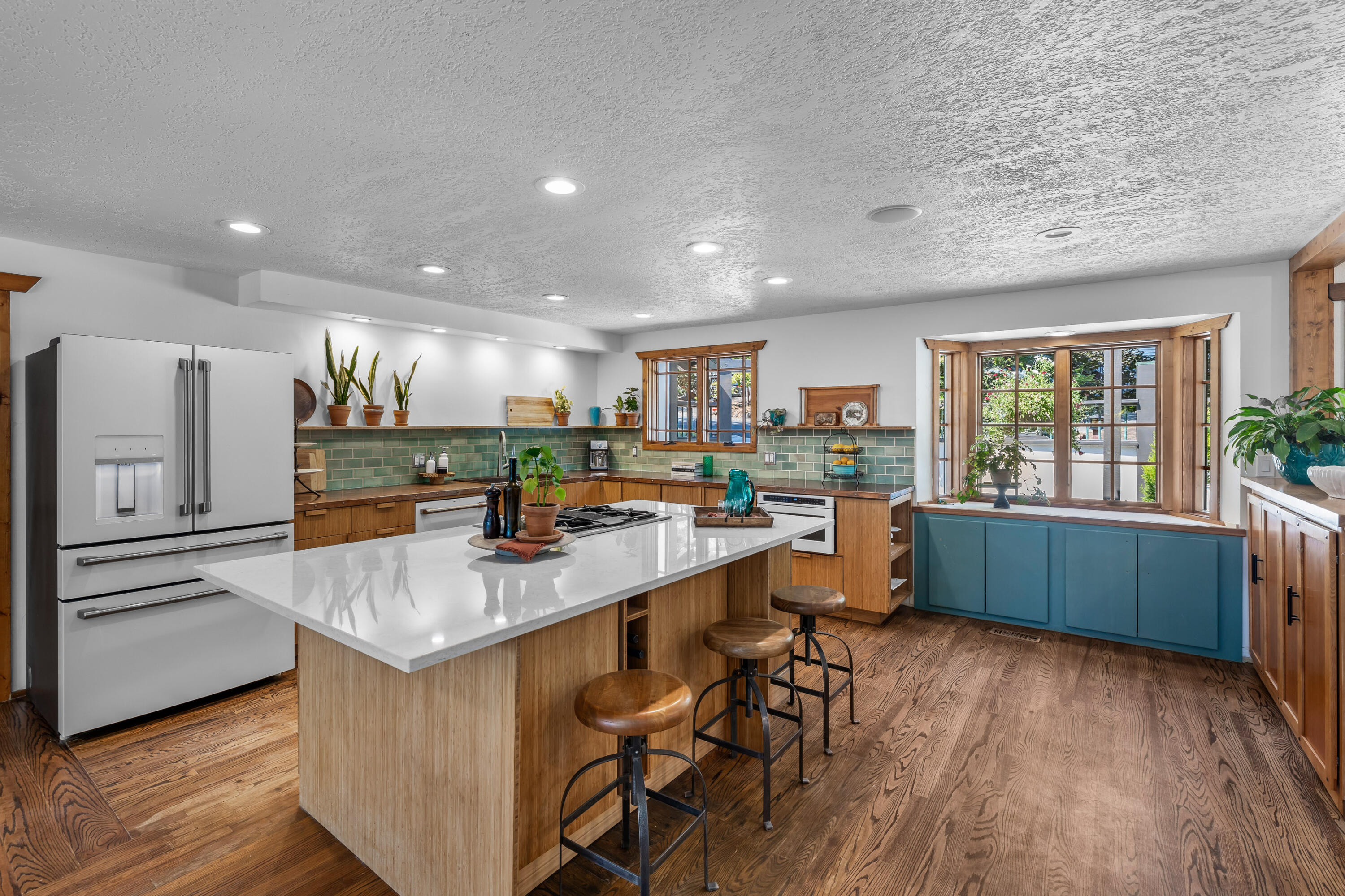 Pine West - Residential