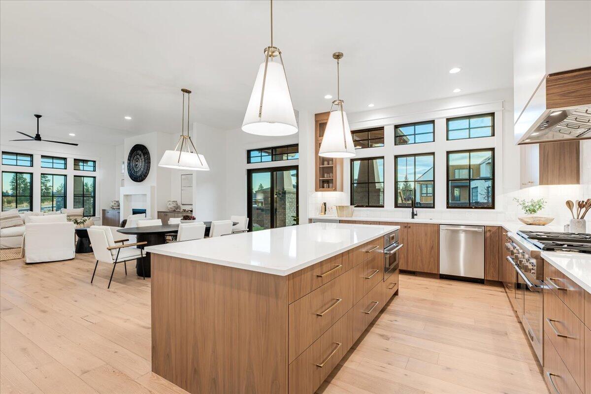 Discovery West Phase 5 - Residential