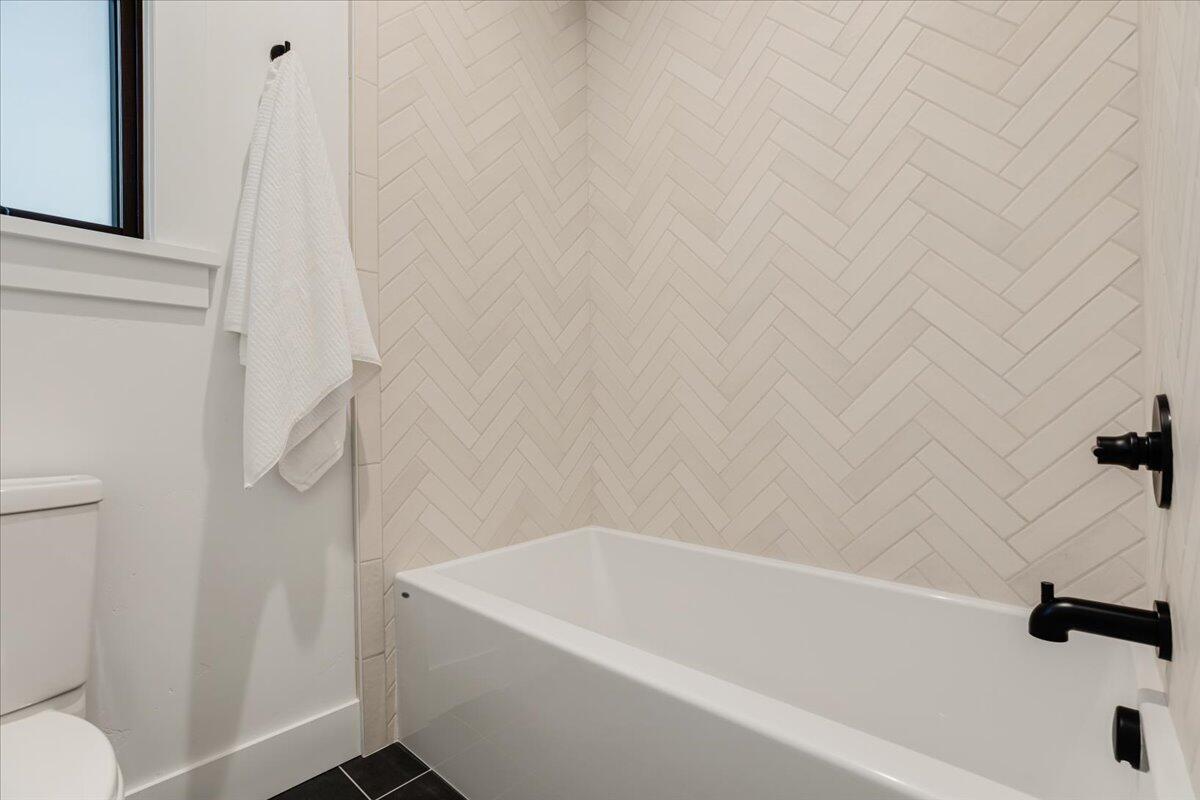 Discovery West Phase 5 - Residential