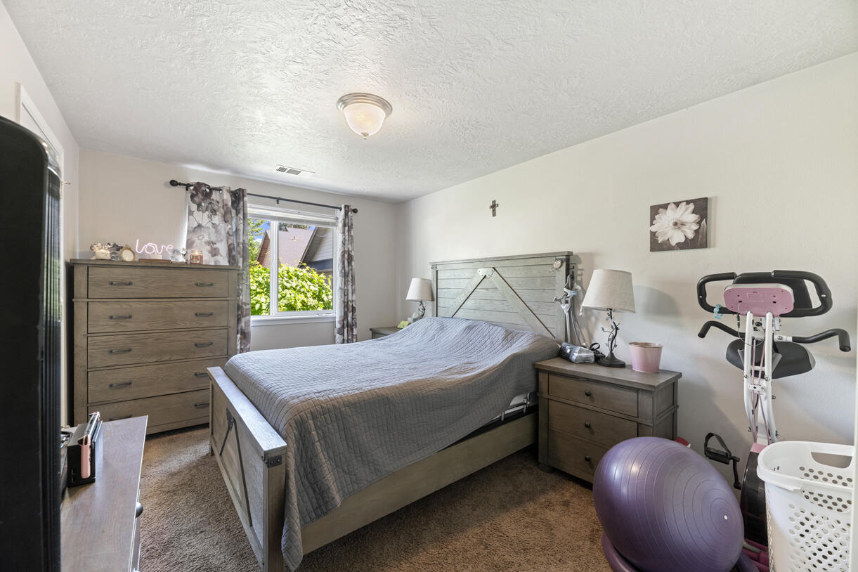 Thomas View Estates - Residential Income