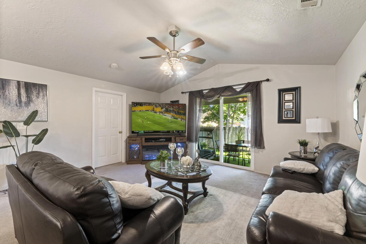 Thomas View Estates - Residential Income