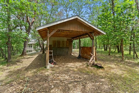 Tiny photo for 466 Three Pines Road, Grants Pass, OR 97526 (MLS # 220217355)