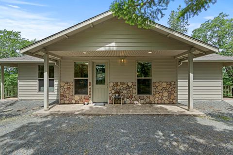 Tiny photo for 466 Three Pines Road, Grants Pass, OR 97526 (MLS # 220217355)