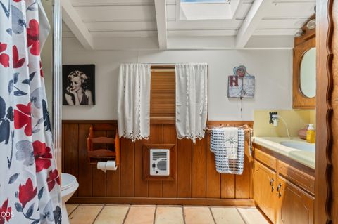 Tiny photo for 5061 Lower River Road, Grants Pass, OR 97526 (MLS # 220224483)