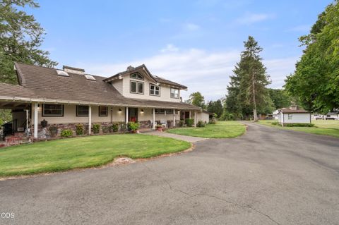 Photo of 5061 Lower River Road, Grants Pass, OR 97526 (MLS # 220224483)