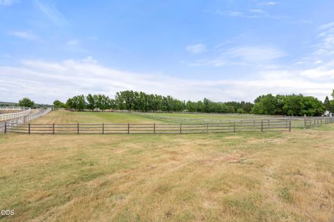 Tiny photo for 5061 Lower River Road, Grants Pass, OR 97526 (MLS # 220224483)