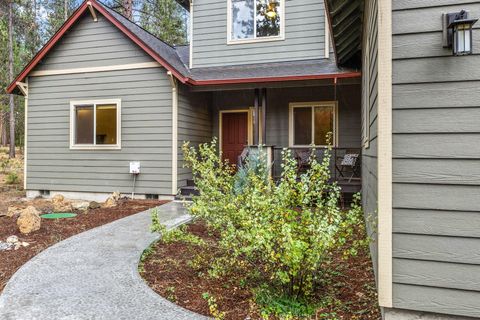 Tiny photo for 53591 Brookie Way, La Pine, OR 97739 (MLS # 220210314)