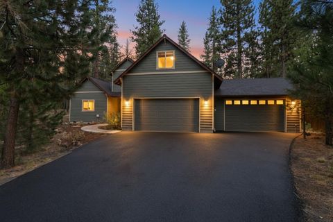 Tiny photo for 53591 Brookie Way, La Pine, OR 97739 (MLS # 220210314)