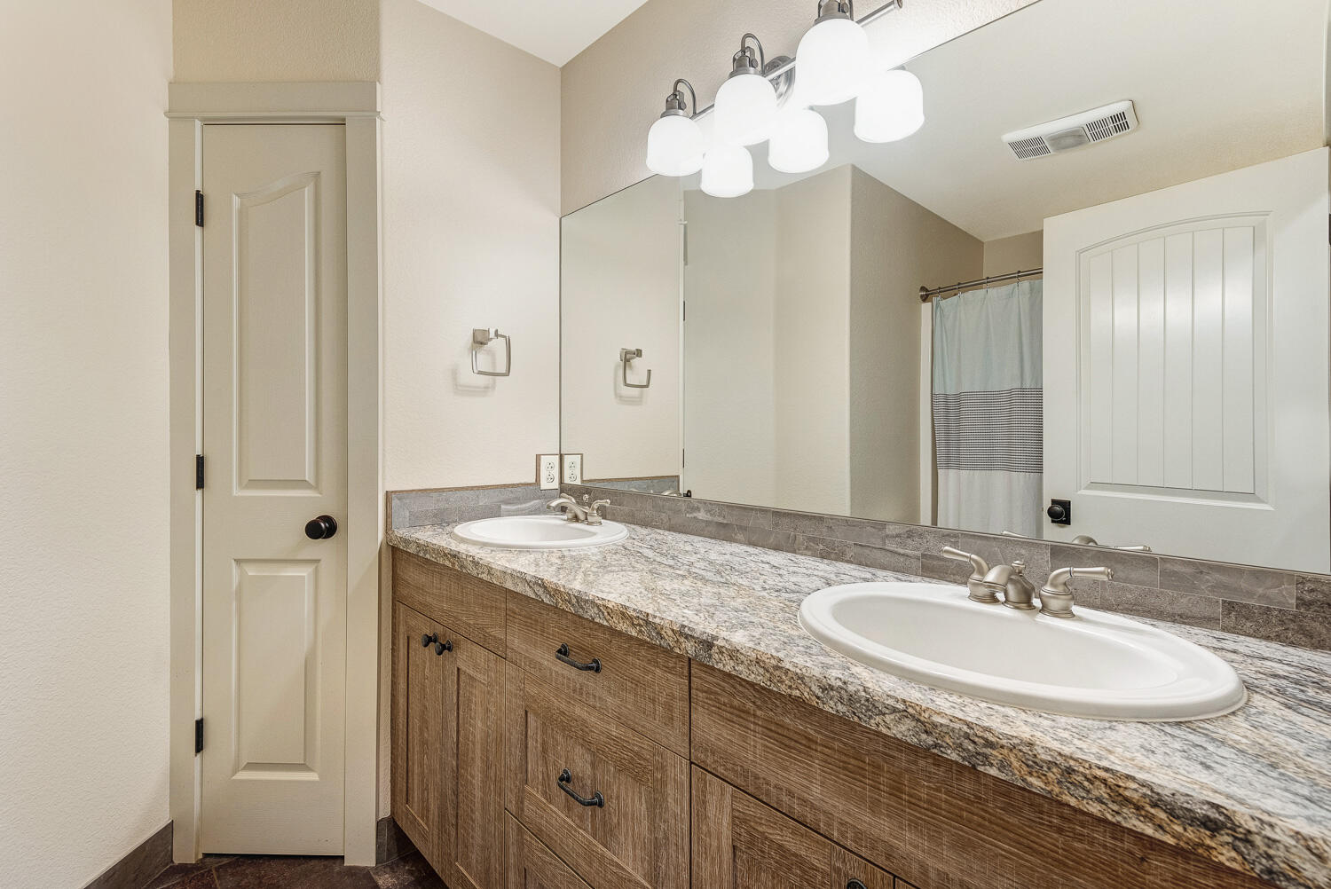 Duncan Heights - Residential