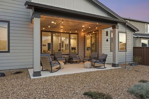 Tiny photo for 3016 NE Moreno Place, Bend, OR 97701 (MLS # 220217433)