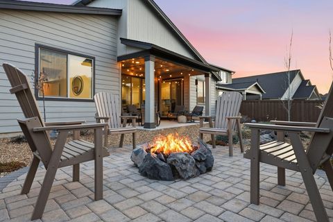 Tiny photo for 3016 NE Moreno Place, Bend, OR 97701 (MLS # 220217433)