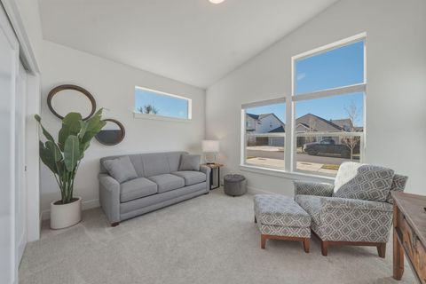 Tiny photo for 3016 NE Moreno Place, Bend, OR 97701 (MLS # 220217433)