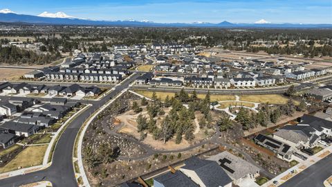 Tiny photo for 3016 NE Moreno Place, Bend, OR 97701 (MLS # 220217433)