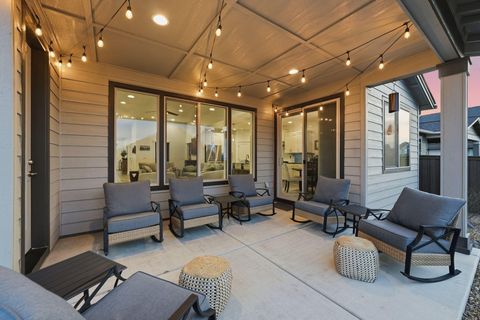 Tiny photo for 3016 NE Moreno Place, Bend, OR 97701 (MLS # 220217433)