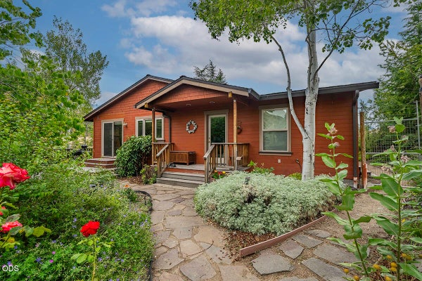 2815 DEAD INDIAN MEMORIAL RD, ASHLAND, OR 97520 - Image 5ecbbf6eb811538b3df657e6bba6ba2f/2366150028