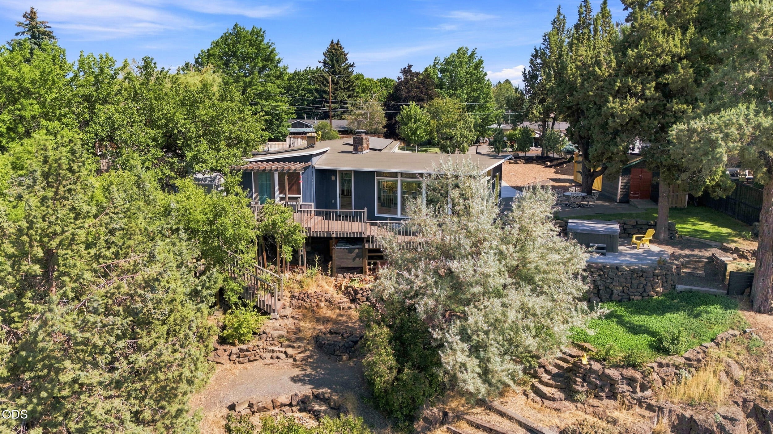 655 NW Canyon Drive