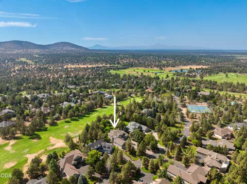 Tiny photo for 2021 Osprey Drive, Redmond, OR 97756 (MLS # 220227106)