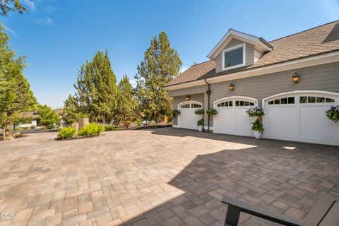 Tiny photo for 2021 Osprey Drive, Redmond, OR 97756 (MLS # 220227106)