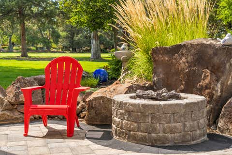 Tiny photo for 2021 Osprey Drive, Redmond, OR 97756 (MLS # 220227106)