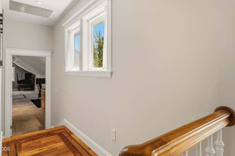 Tiny photo for 2021 Osprey Drive, Redmond, OR 97756 (MLS # 220227106)