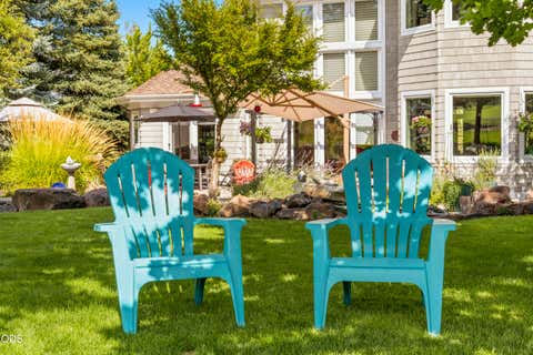 Tiny photo for 2021 Osprey Drive, Redmond, OR 97756 (MLS # 220227106)