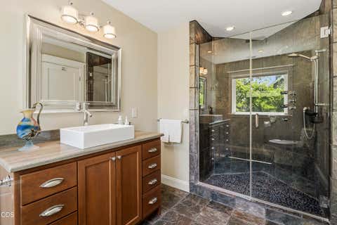 Tiny photo for 2021 Osprey Drive, Redmond, OR 97756 (MLS # 220227106)