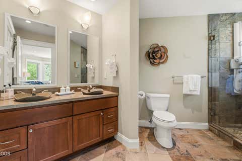 Tiny photo for 2021 Osprey Drive, Redmond, OR 97756 (MLS # 220227106)