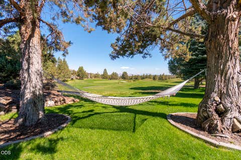 Tiny photo for 2021 Osprey Drive, Redmond, OR 97756 (MLS # 220227106)