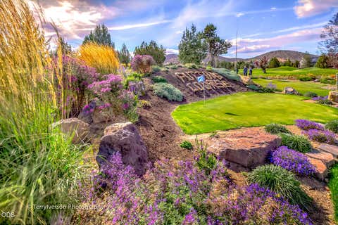 Tiny photo for 2021 Osprey Drive, Redmond, OR 97756 (MLS # 220227106)