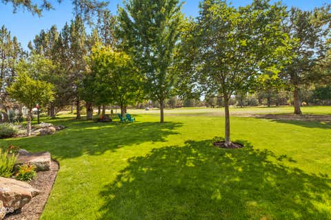 Tiny photo for 2021 Osprey Drive, Redmond, OR 97756 (MLS # 220227106)