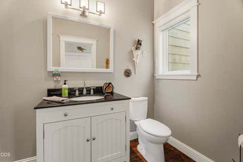 Tiny photo for 2021 Osprey Drive, Redmond, OR 97756 (MLS # 220227106)